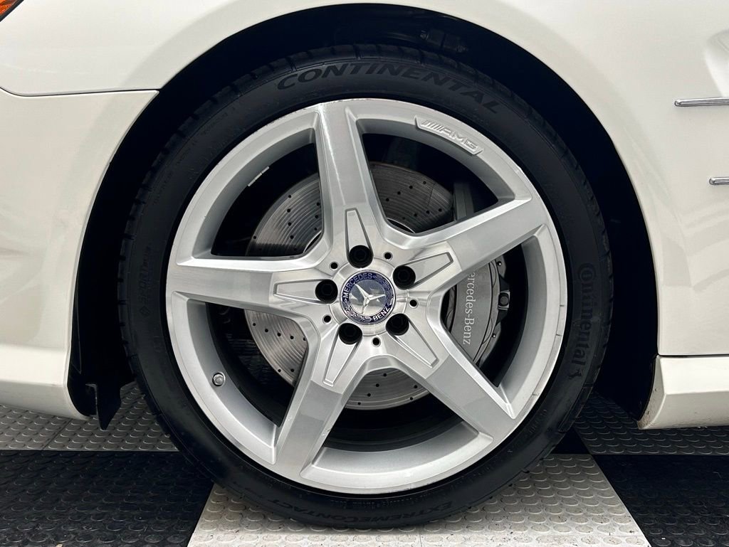 Used 2013 Mercedes-Benz SL 550 image 9