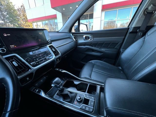 Used 2022 Kia Sorento SX image 3