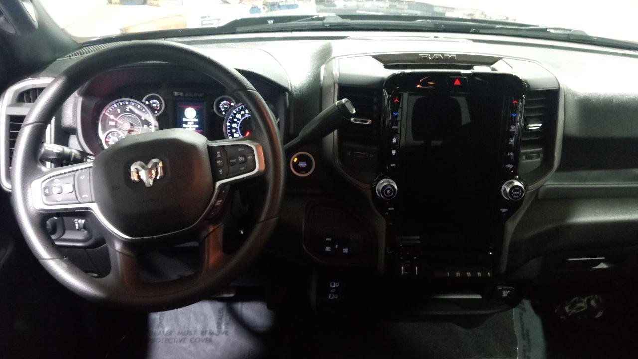 New 2026 RAM 2500 Tradesman AWD/4WD image 9