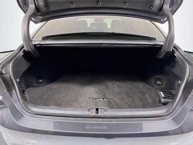 Certified 2023 Lexus ES 300h w/ Accessory Package (Z1) image 29