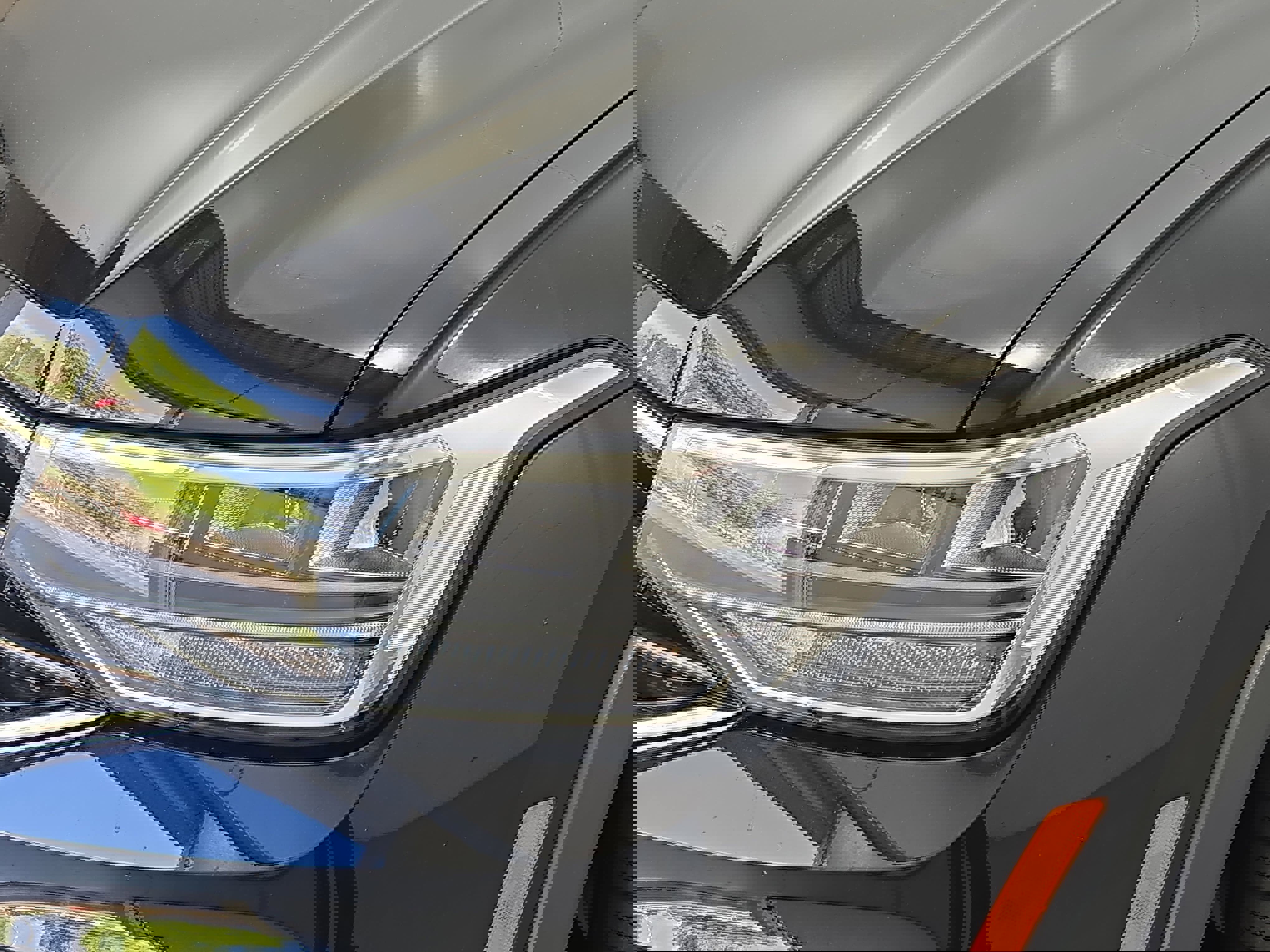 Certified 2024 Volkswagen Tiguan SE R-Line image 29