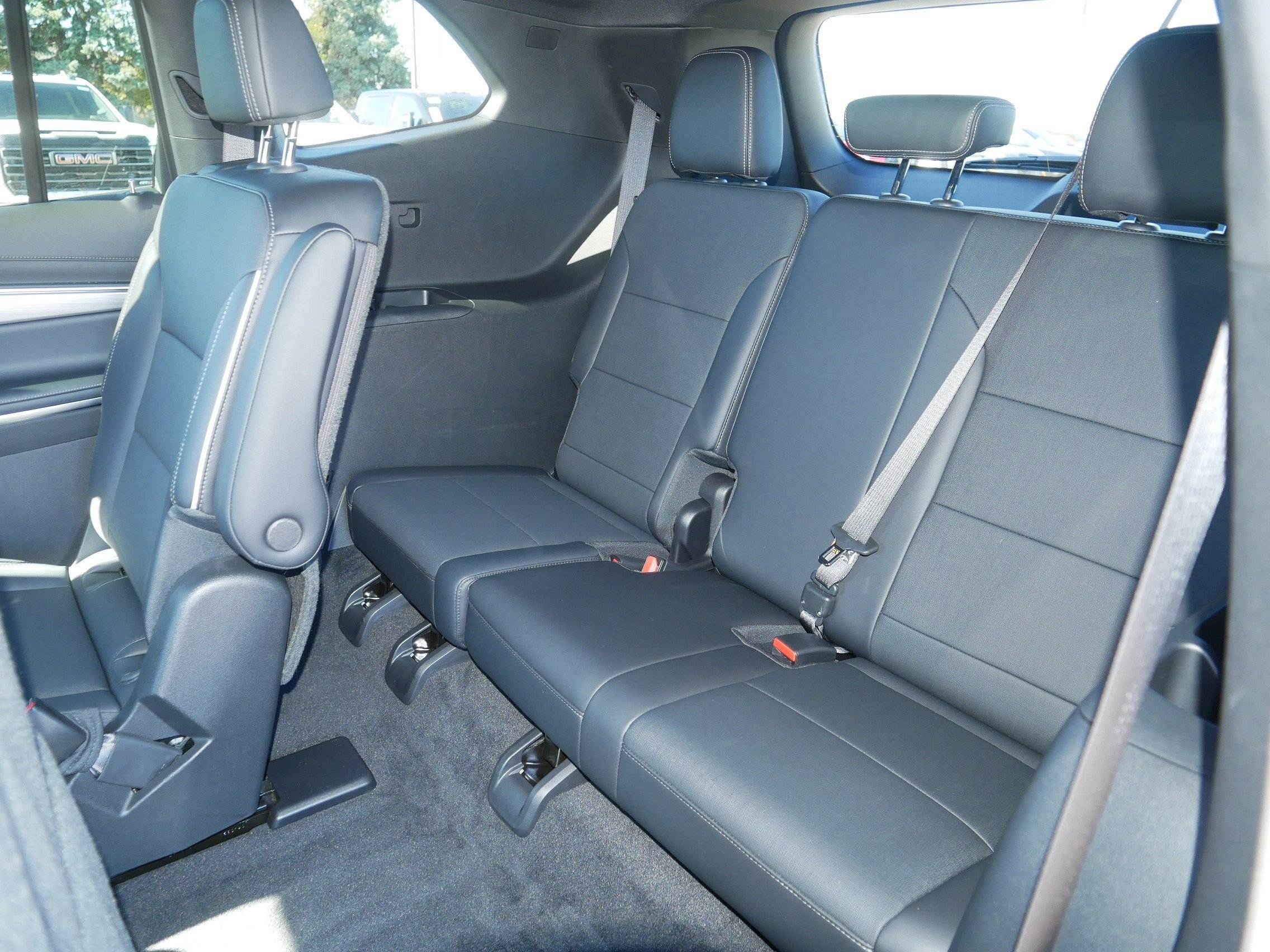 Used 2026 Buick Enclave Preferred AWD/4WD image 35