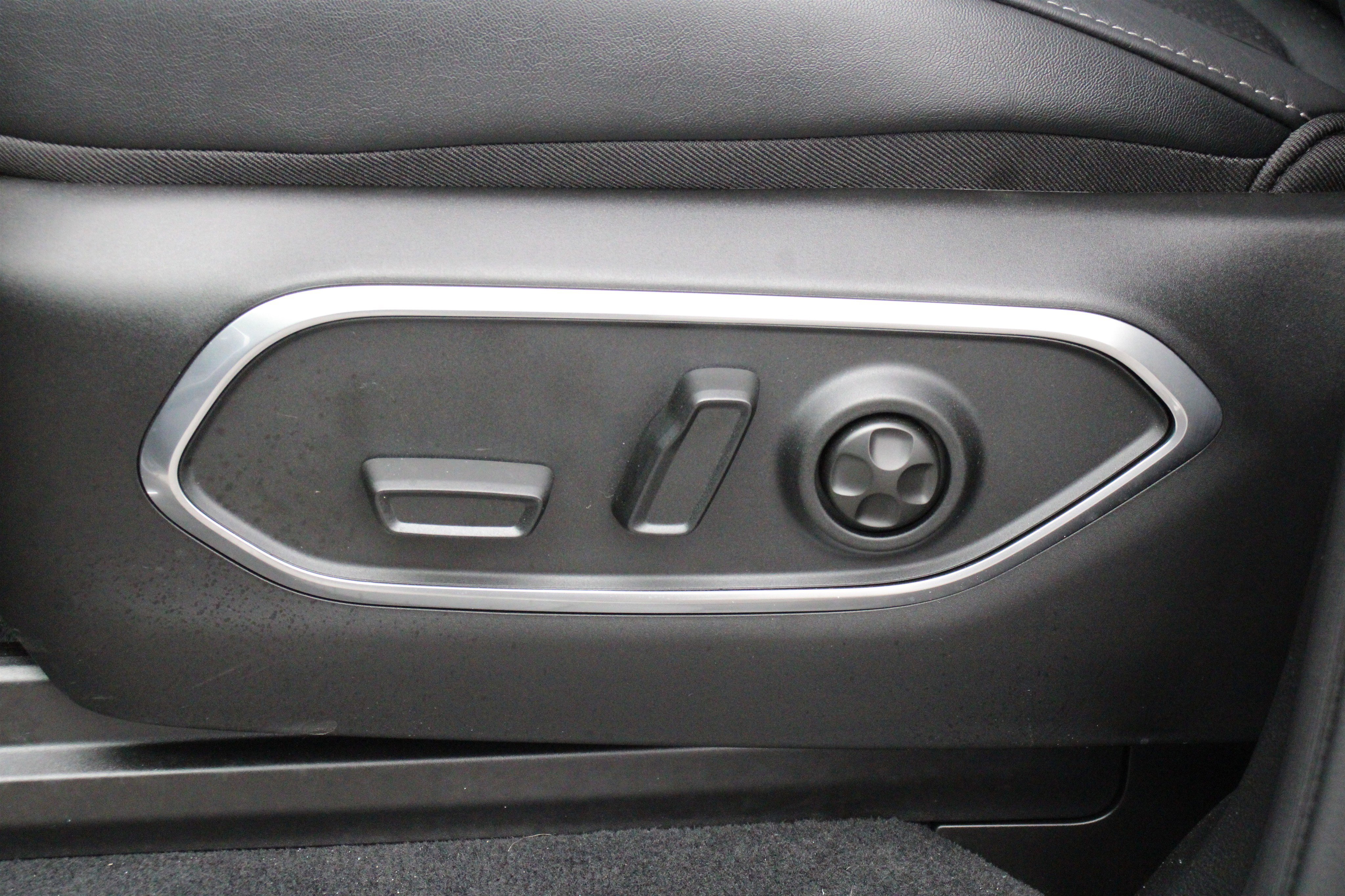 New 2026 Jeep Grand Wagoneer L Limited image 4