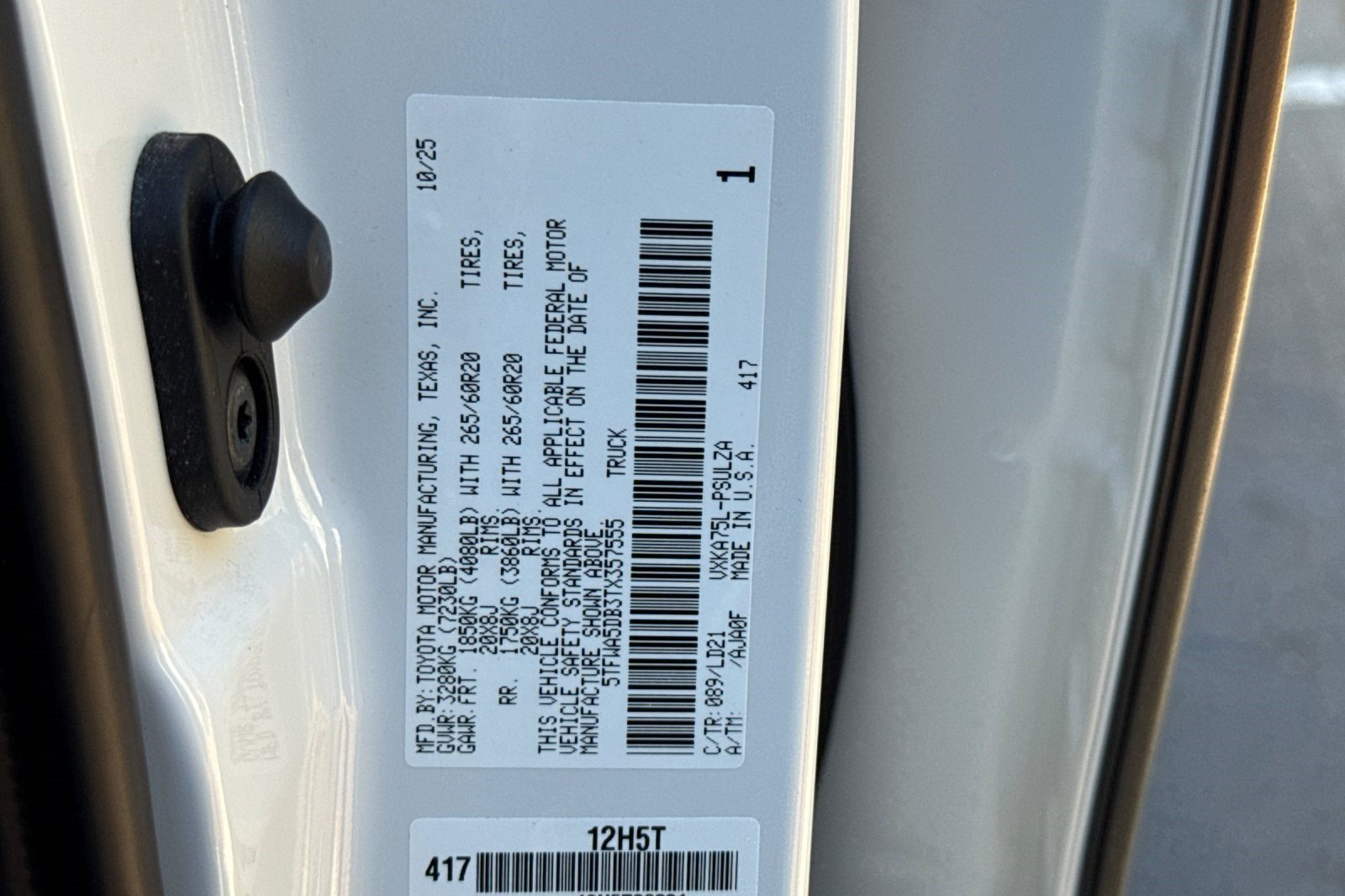 Used 2026 Toyota Tundra Limited AWD/4WD image 40