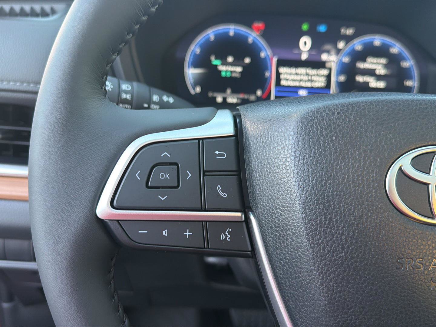 New 2026 Toyota Grand Highlander FWD image 23