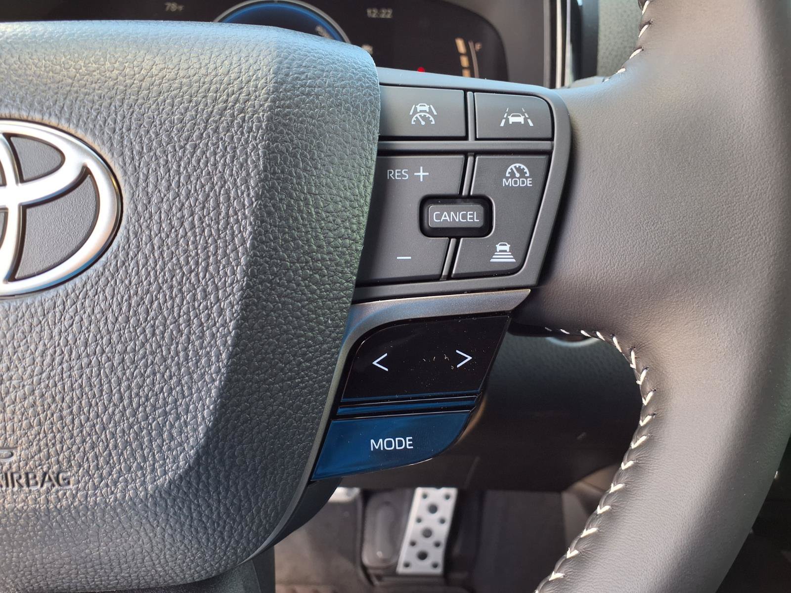 New 2026 Toyota Camry SE w/ Convenience Package FWD image 19