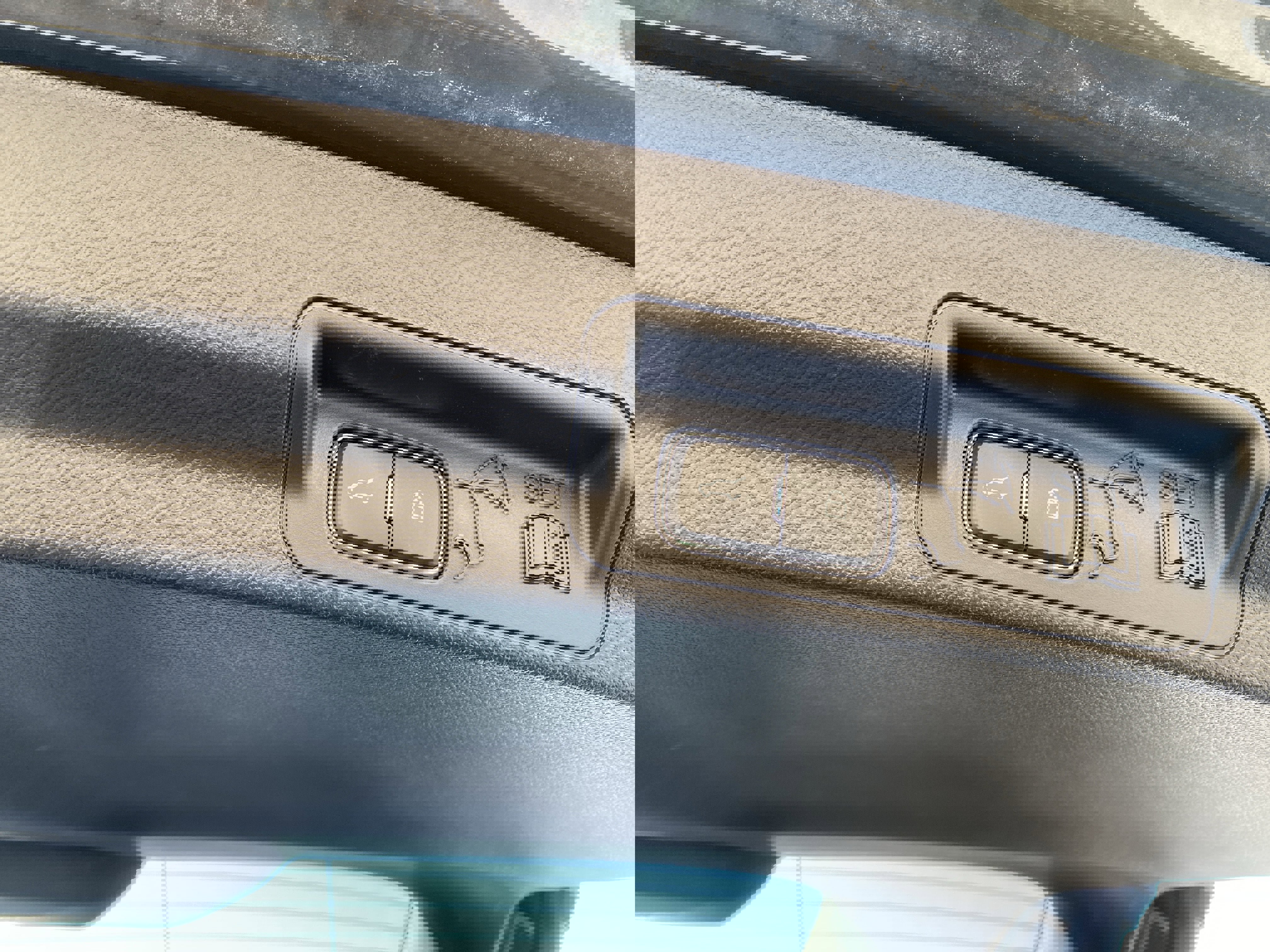 Used 2022 Ford Explorer XLT image 27