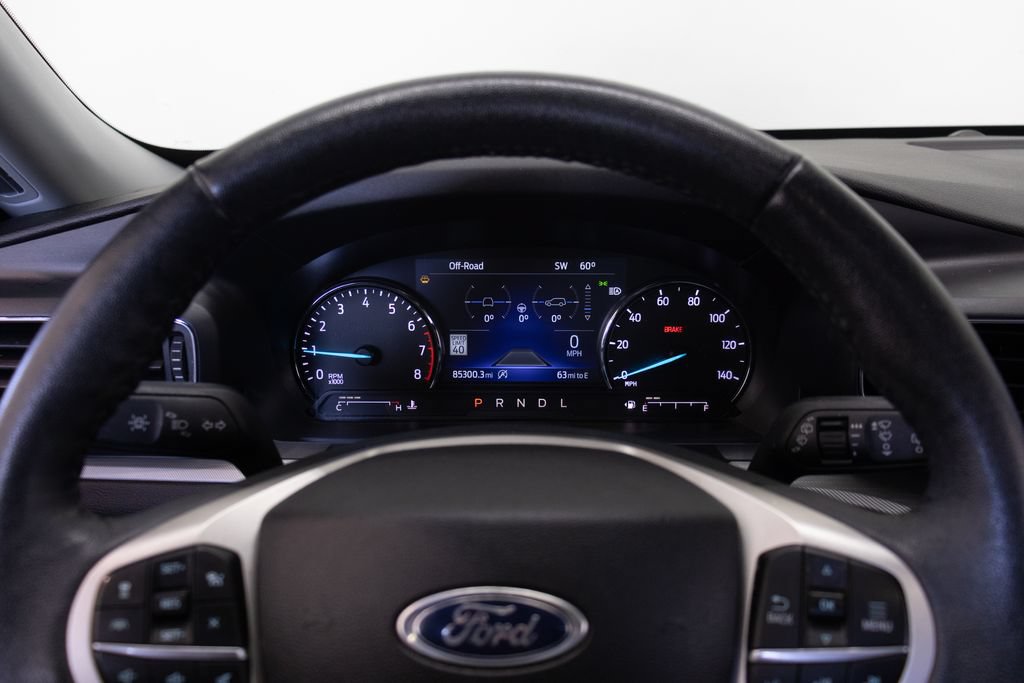 Used 2024 Ford Explorer XLT w/ Equipment Group 202A AWD/4WD image 29