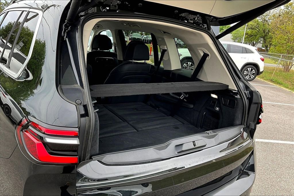 Used 2023 BMW X7 xDrive40i w/ Premium Package image 37