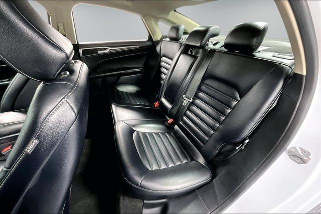 Used 2020 Ford Fusion SEL FWD image 20