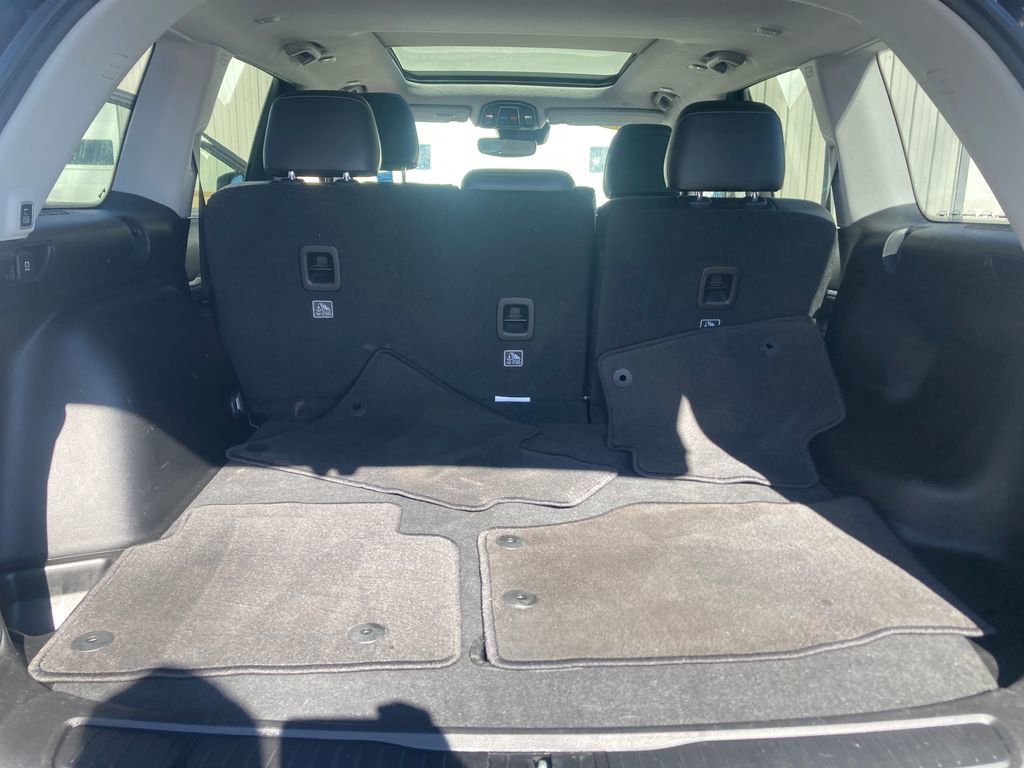 Used 2023 Jeep Grand Cherokee Limited image 27