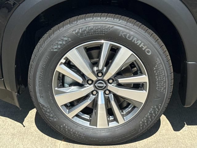 New 2026 Nissan Pathfinder SL FWD image 4