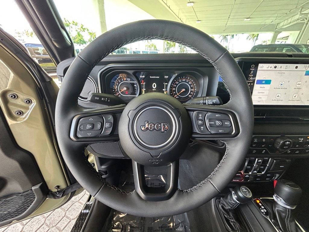Used 2025 Jeep Gladiator Mojave w/ Safety Group AWD/4WD image 15