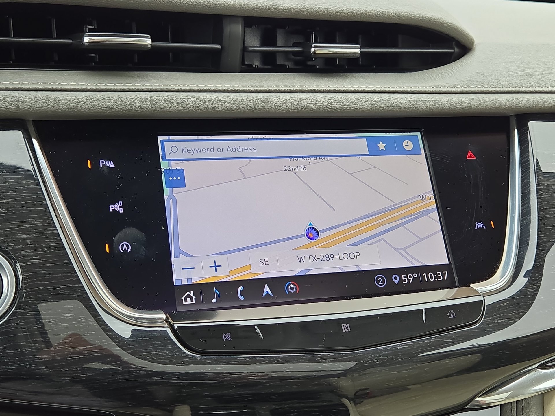 Used 2020 Cadillac XT6 Premium Luxury FWD image 19