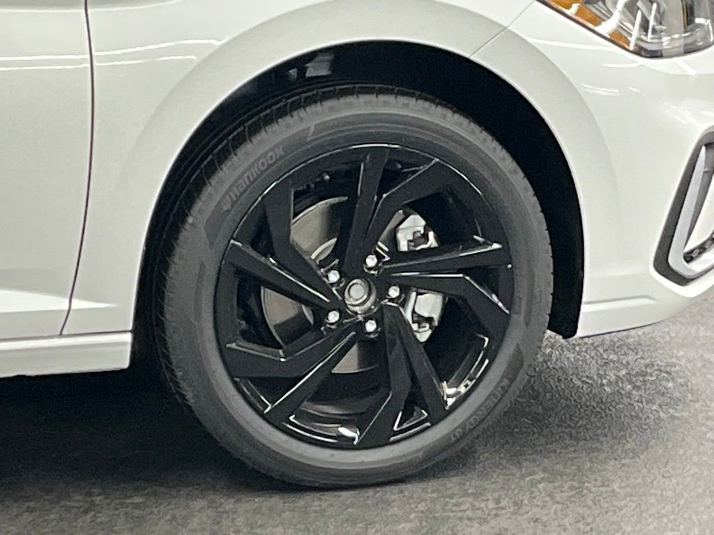 New 2026 Volkswagen Jetta SE image 38