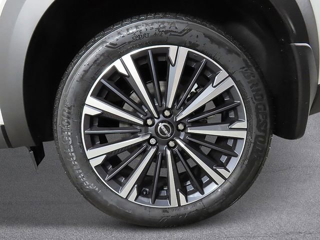 New 2026 Nissan Pathfinder Platinum image 9