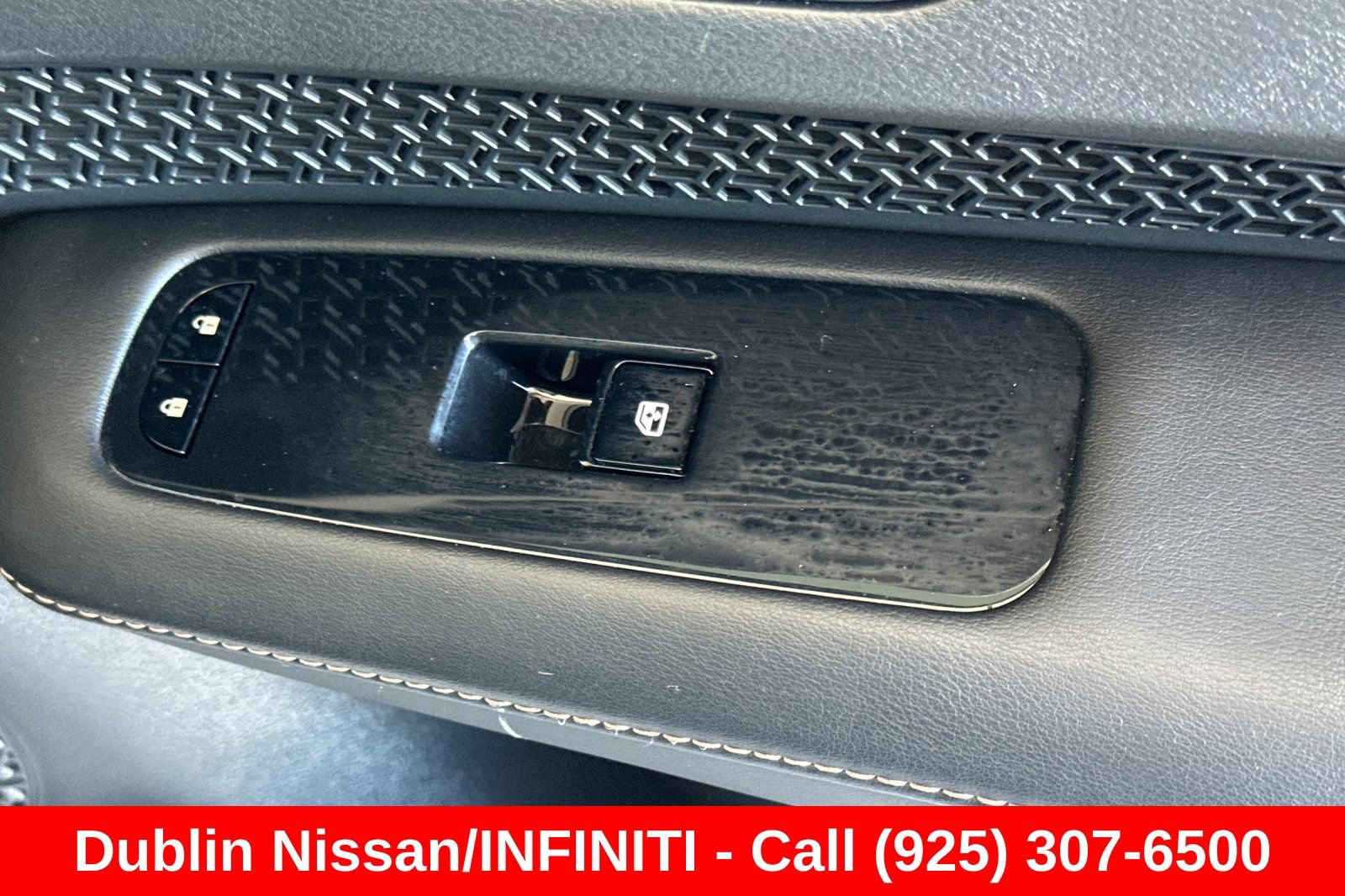 Used 2023 Nissan Ariya FWD image 22