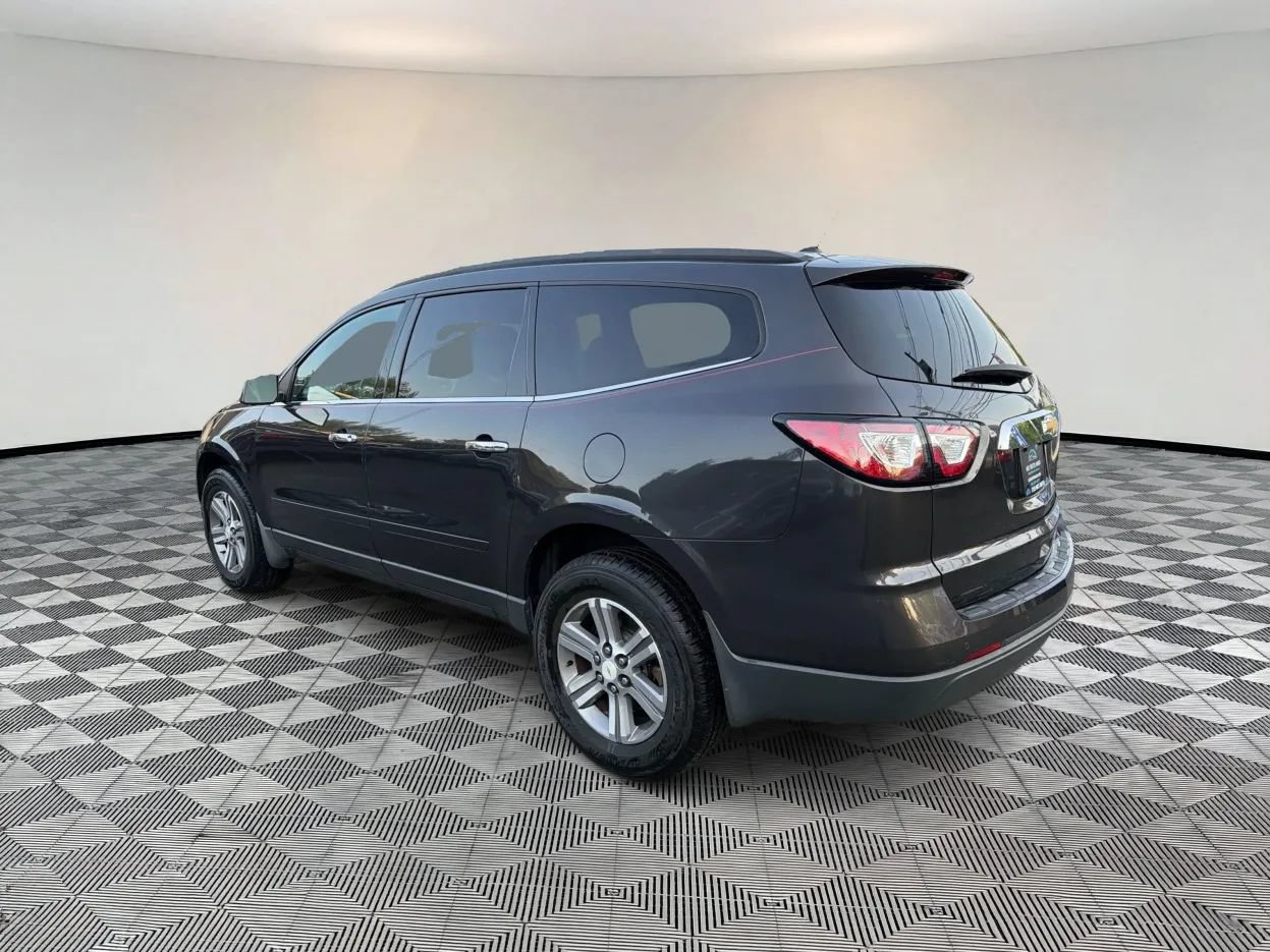 Used 2015 Chevrolet Traverse LT FWD image 5