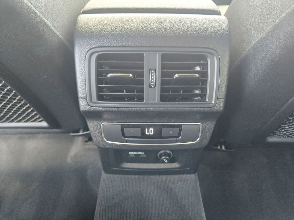 Used 2021 Audi Q5 2.0T Premium Plus w/ Premium Plus Package AWD/4WD image 10