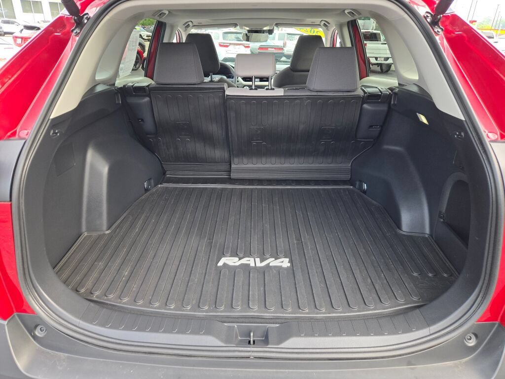 Used 2024 Toyota RAV4 XLE w/ Convenience Package AWD/4WD image 19