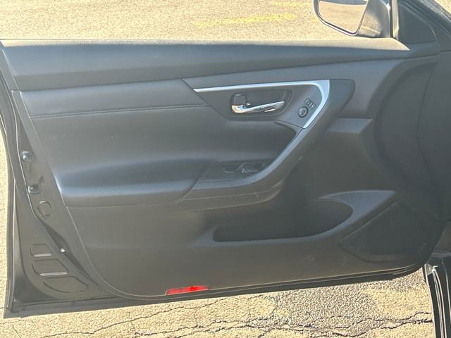 Used 2016 Nissan Altima 2.5 SR image 11