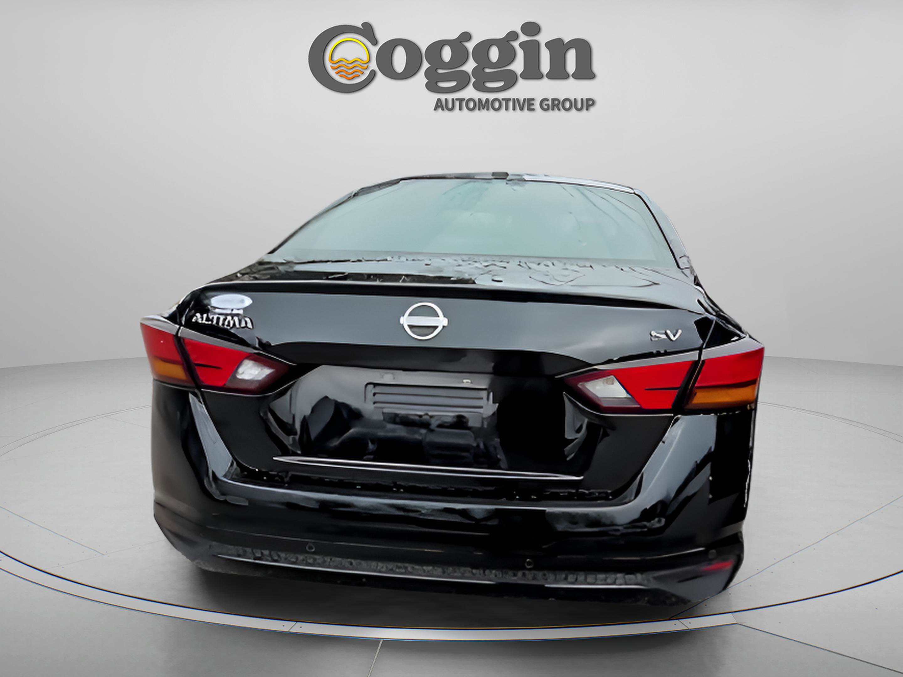 Used 2024 Nissan Altima 2.5 SV image 15