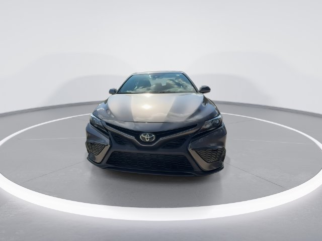Used 2023 Toyota Camry SE w/ Convenience Package FWD image 3