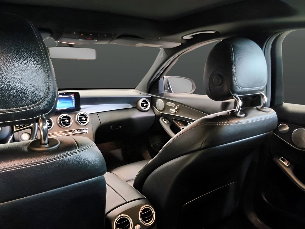 Used 2019 Mercedes-Benz C 300 4MATIC Sedan image 29