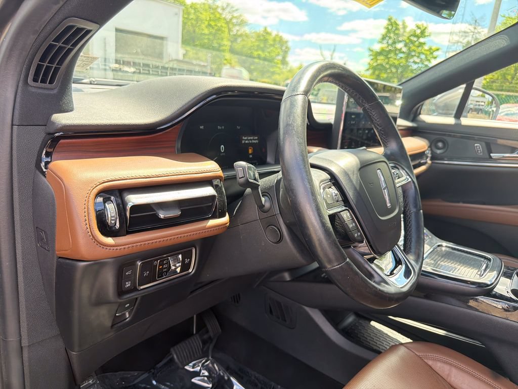 Certified 2023 Lincoln Nautilus Reserve w/ Luxury Package AWD/4WD image 20