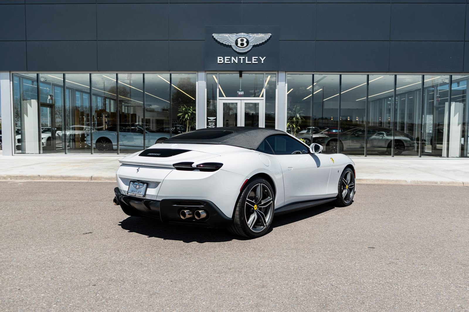 Used 2024 Ferrari Roma Spider RWD image 3