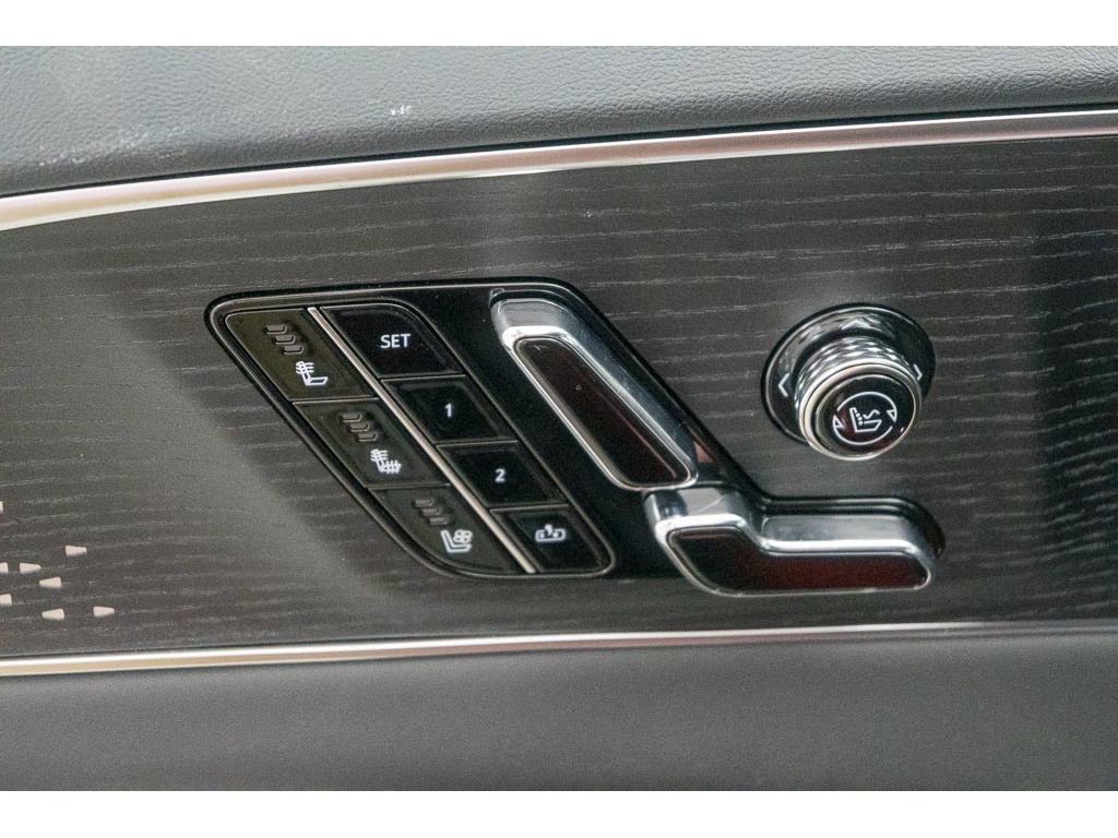 New 2026 Cadillac Lyriq V w/ Exterior Carbon Fiber Package image 16