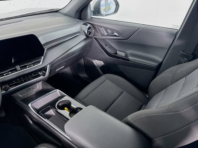 Used 2025 Chevrolet Equinox LT FWD image 24