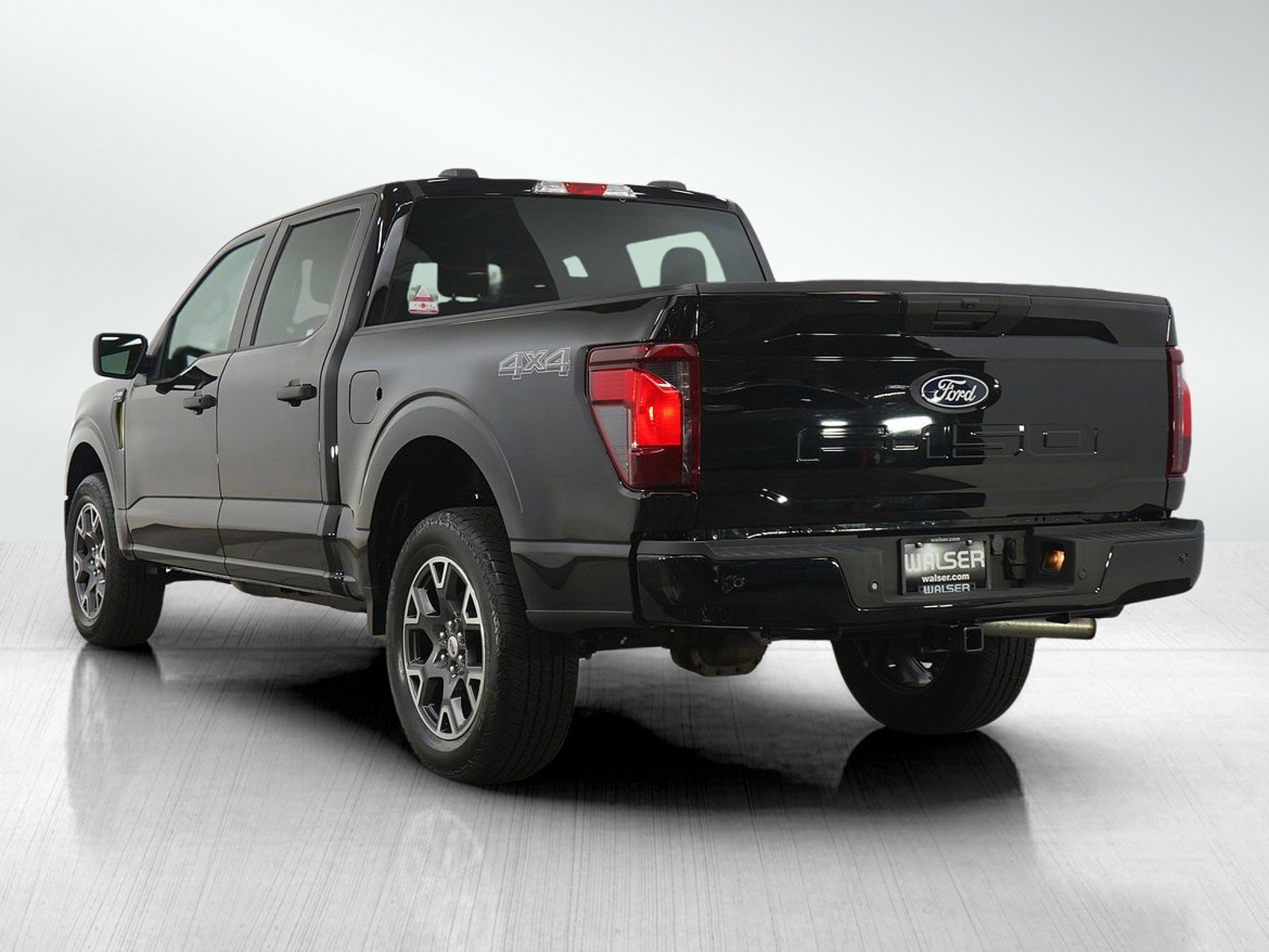 Used 2024 Ford F150 STX AWD/4WD image 3