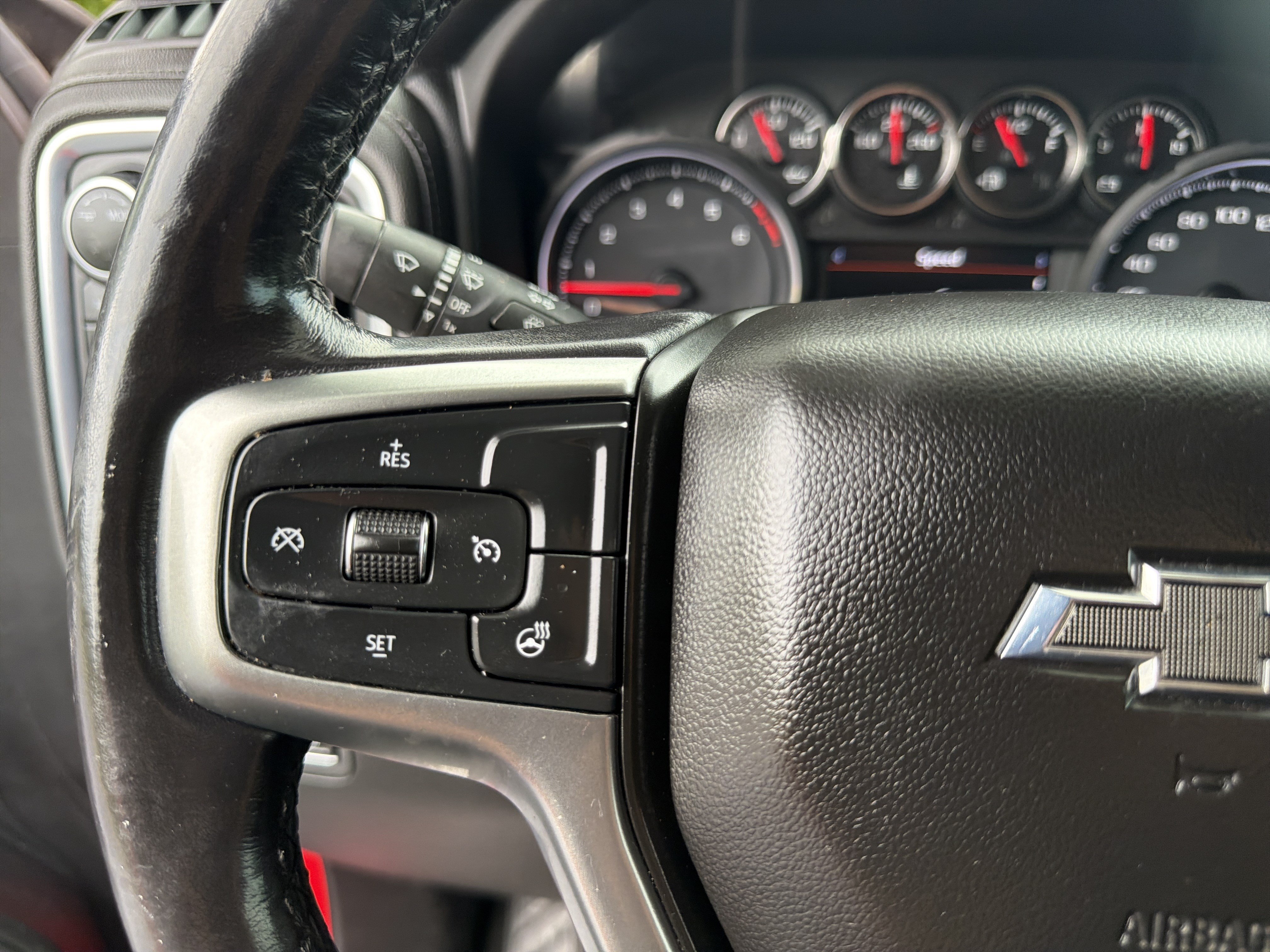 Used 2022 Chevrolet Silverado 1500 LT Trail Boss w/ Bed Protection Package AWD/4WD image 31