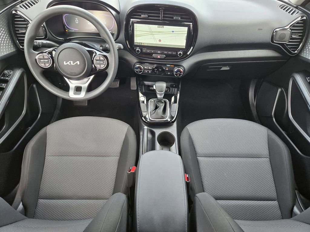Certified 2025 Kia Soul S FWD image 5