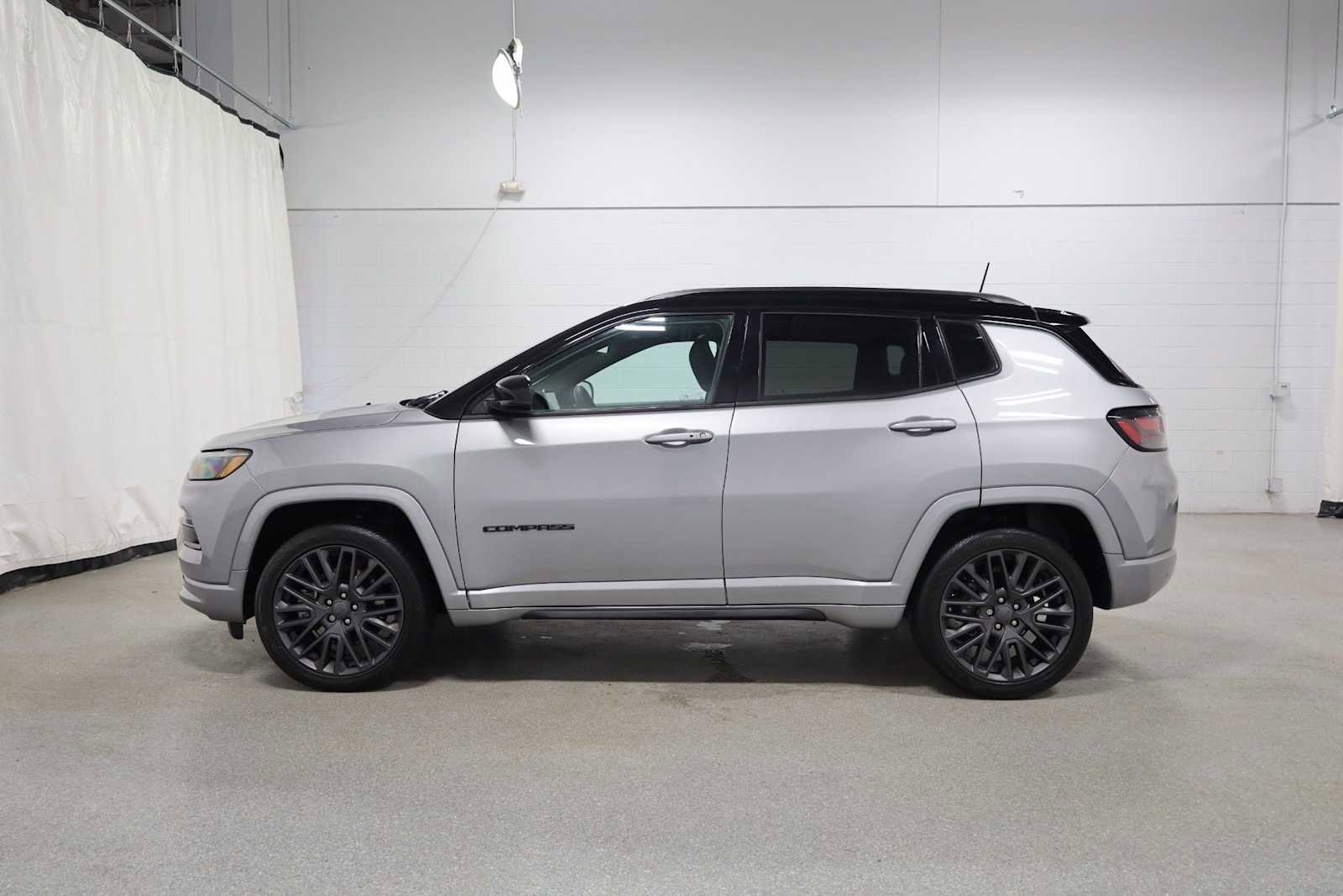Used 2023 Jeep Compass High Altitude image 2
