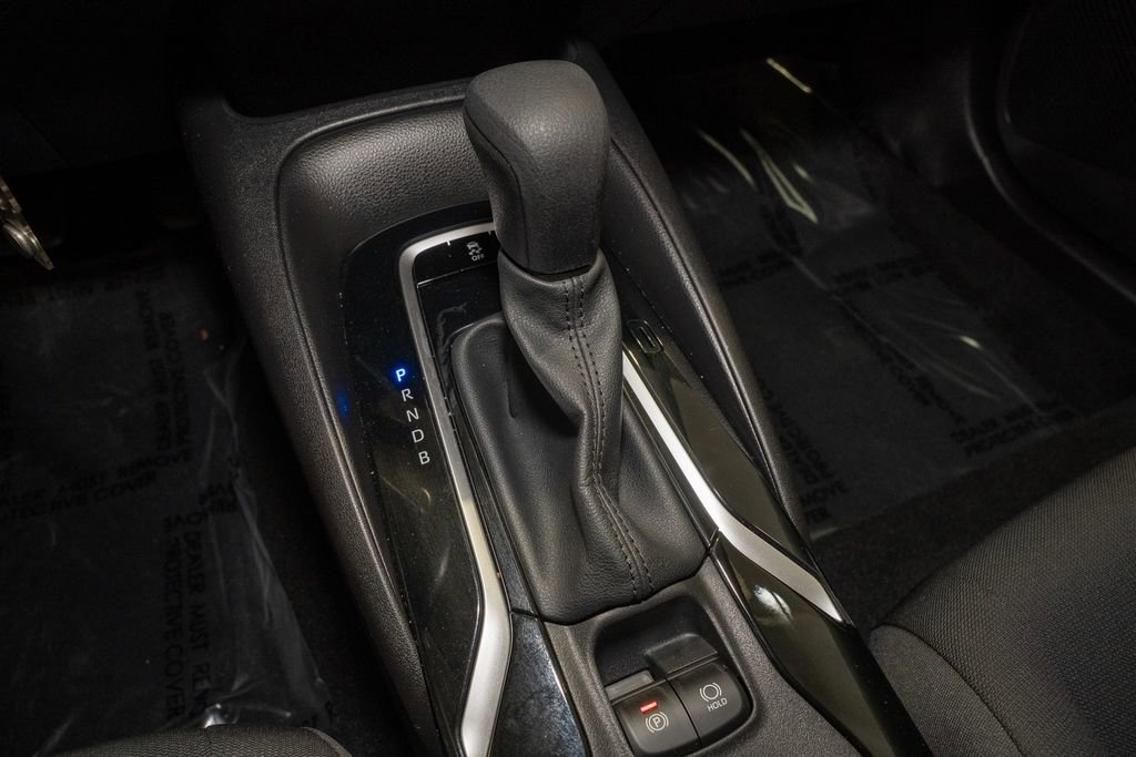 Used 2021 Toyota Corolla LE image 14