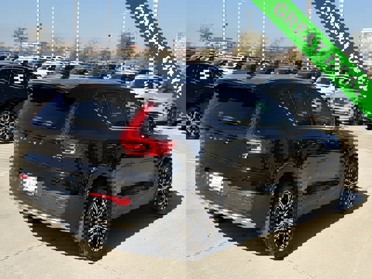 Used 2021 Volvo XC40 T5 Inscription w/ Protection Package Premier image 7