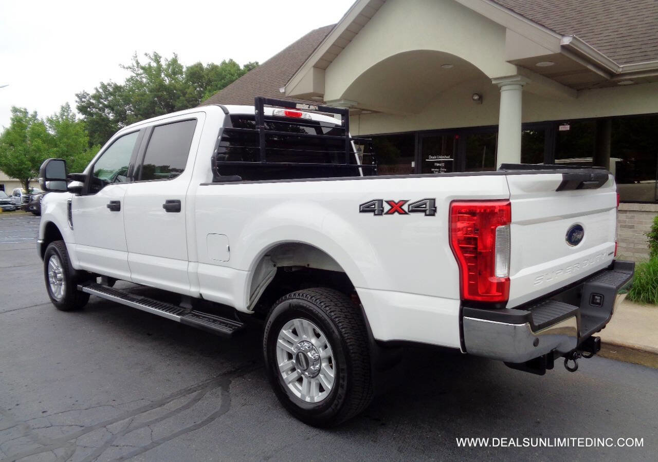 Used 2019 Ford F250 XLT w/ XLT Value Package image 4