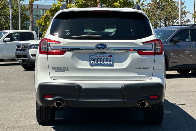 Used 2023 Subaru Ascent Premium w/ Convenience Package AWD/4WD image 5
