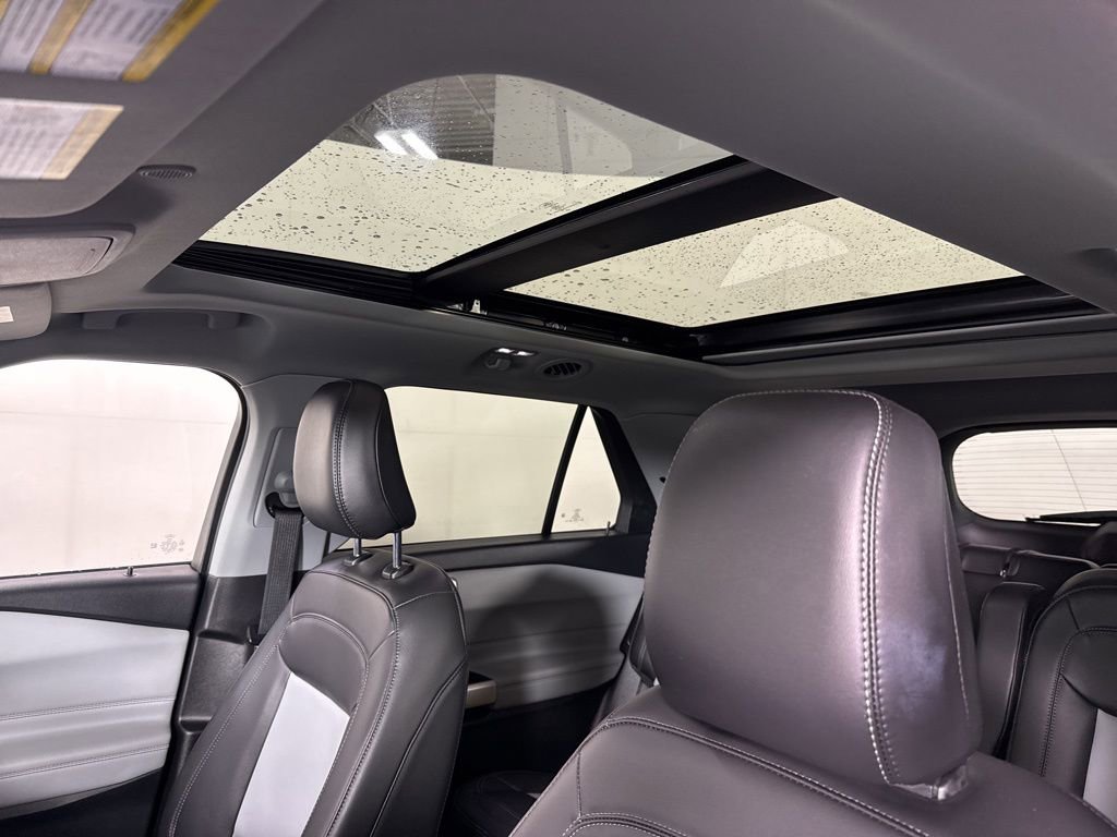 Used 2023 Ford Explorer XLT w/ Equipment Group 202A image 15