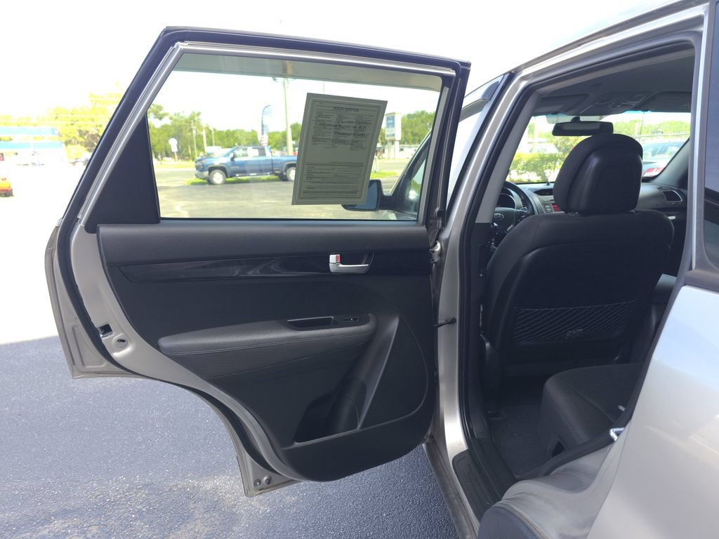 Used 2015 Kia Sorento LX FWD image 10