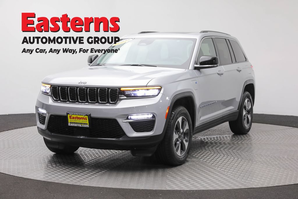 Used 2022 Jeep Grand Cherokee Limited 4xe AWD/4WD image 1