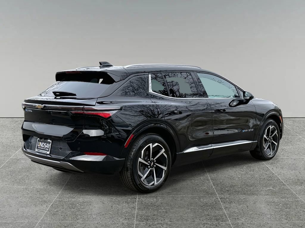 Used 2025 Chevrolet Equinox EV LT image 10