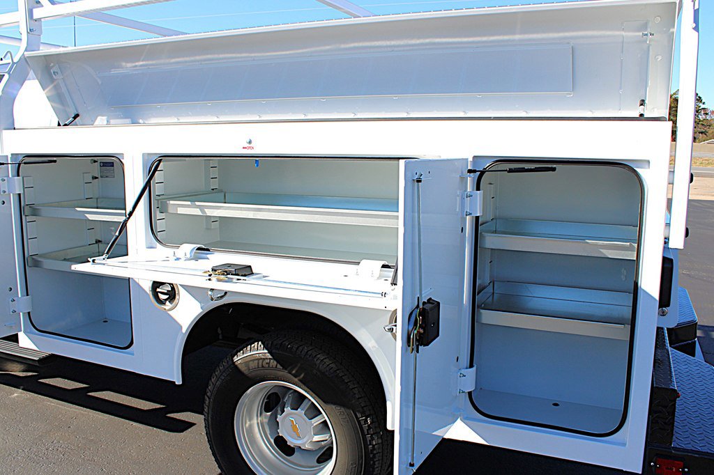 Used 2024 Chevrolet Silverado 3500 W/T w/ Snow Plow Prep Package image 7