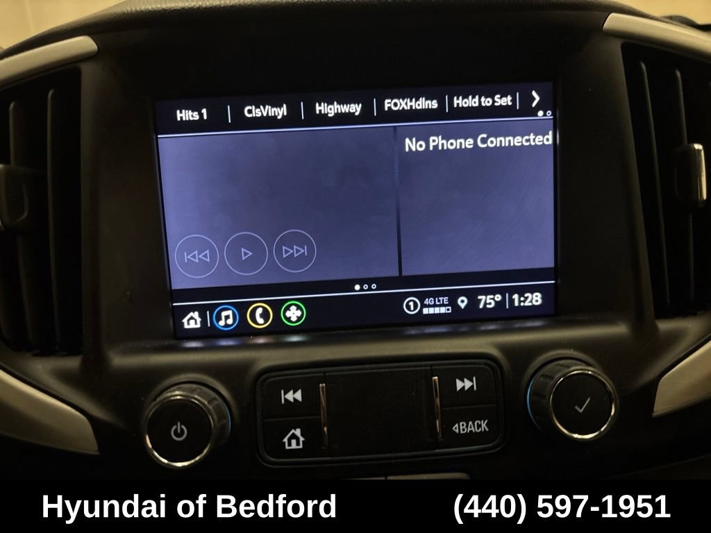 Used 2024 GMC Terrain SLT AWD/4WD image 18