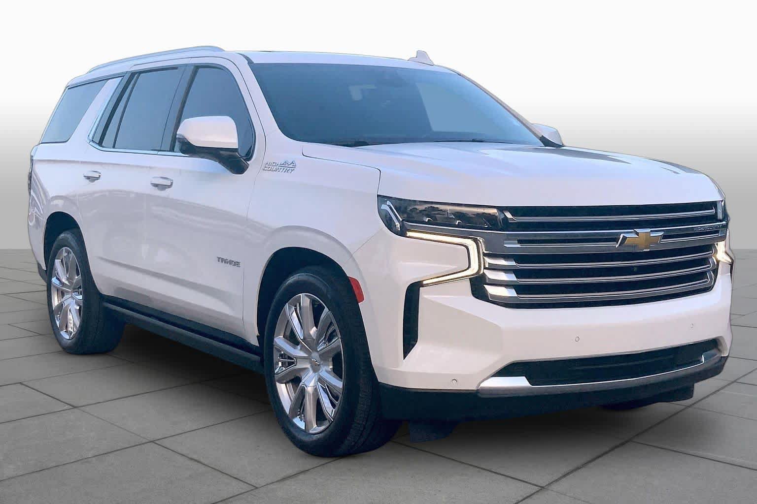 Used 2024 Chevrolet Tahoe High Country AWD/4WD image 3