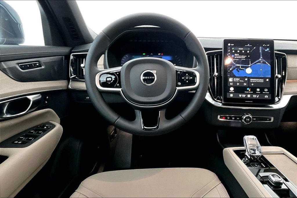 New 2026 Volvo XC90 B6 Plus w/ Protection Package Premier AWD/4WD image 13