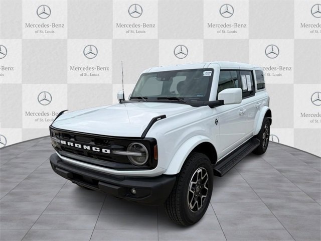 Used 2025 Ford Bronco Outer Banks image 6