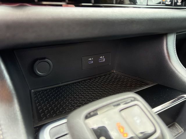 Used 2024 Nissan Pathfinder SV image 19